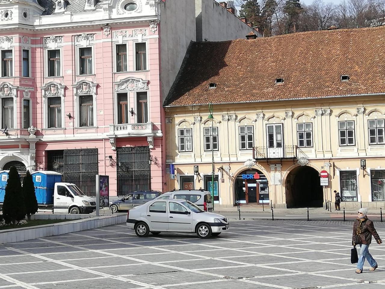 Leyla Hostel Brasov Luaran gambar