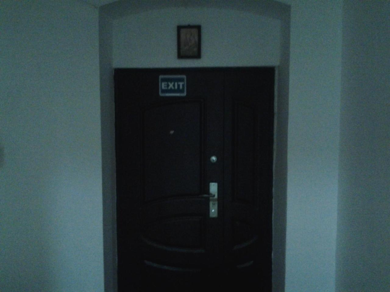 Leyla Hostel Brasov Luaran gambar