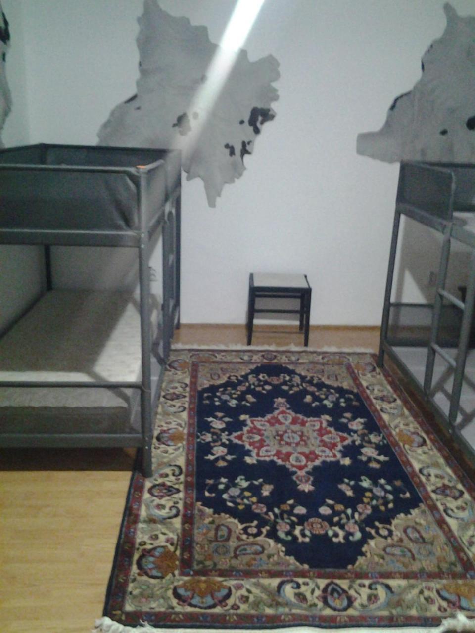 Leyla Hostel Brasov Luaran gambar